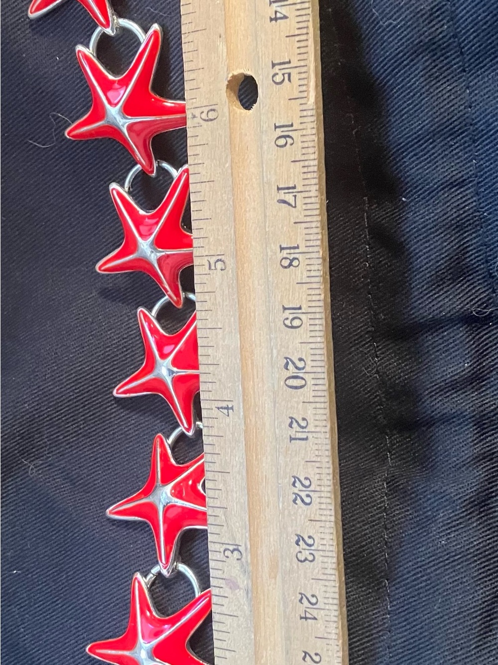 Bracelet red 6 enamel starfish silver tone metal